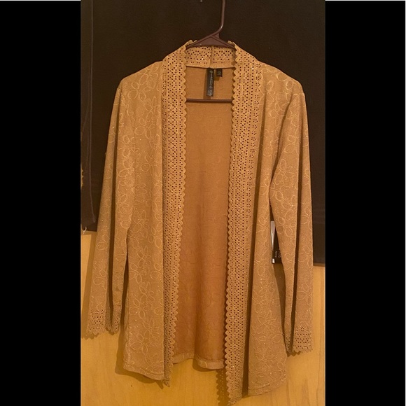 Gold embroidered shirt - Picture 1 of 4